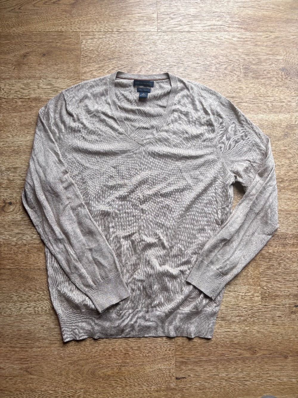 Banana Republic Luxury Brand lightweight sweater